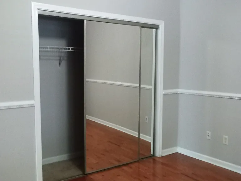 403 Saint Dunstans Ct — Photo 27