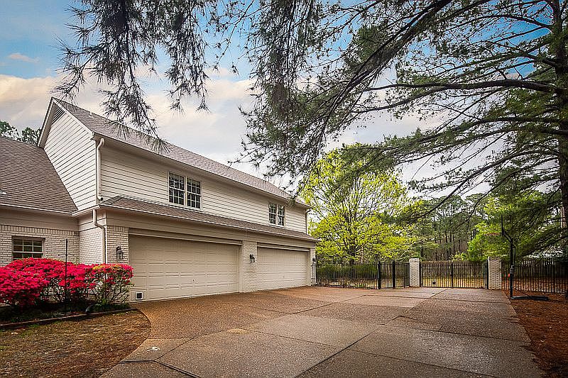 1st image of 9258 Forest Hill Ln