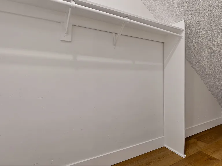 3733 Military Living Rm Long Closet Space