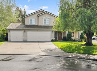 10107 River Park Cir, Stockton, CA 95209