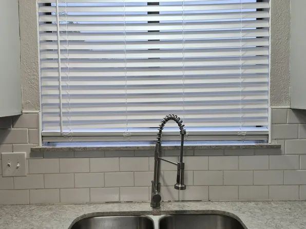 406 Matt Ln, Arlington, TX 76012