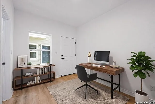 1303 Essex St #102 — Photo 19