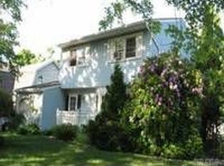 27 Cannon Dr, Holbrook, NY 11741