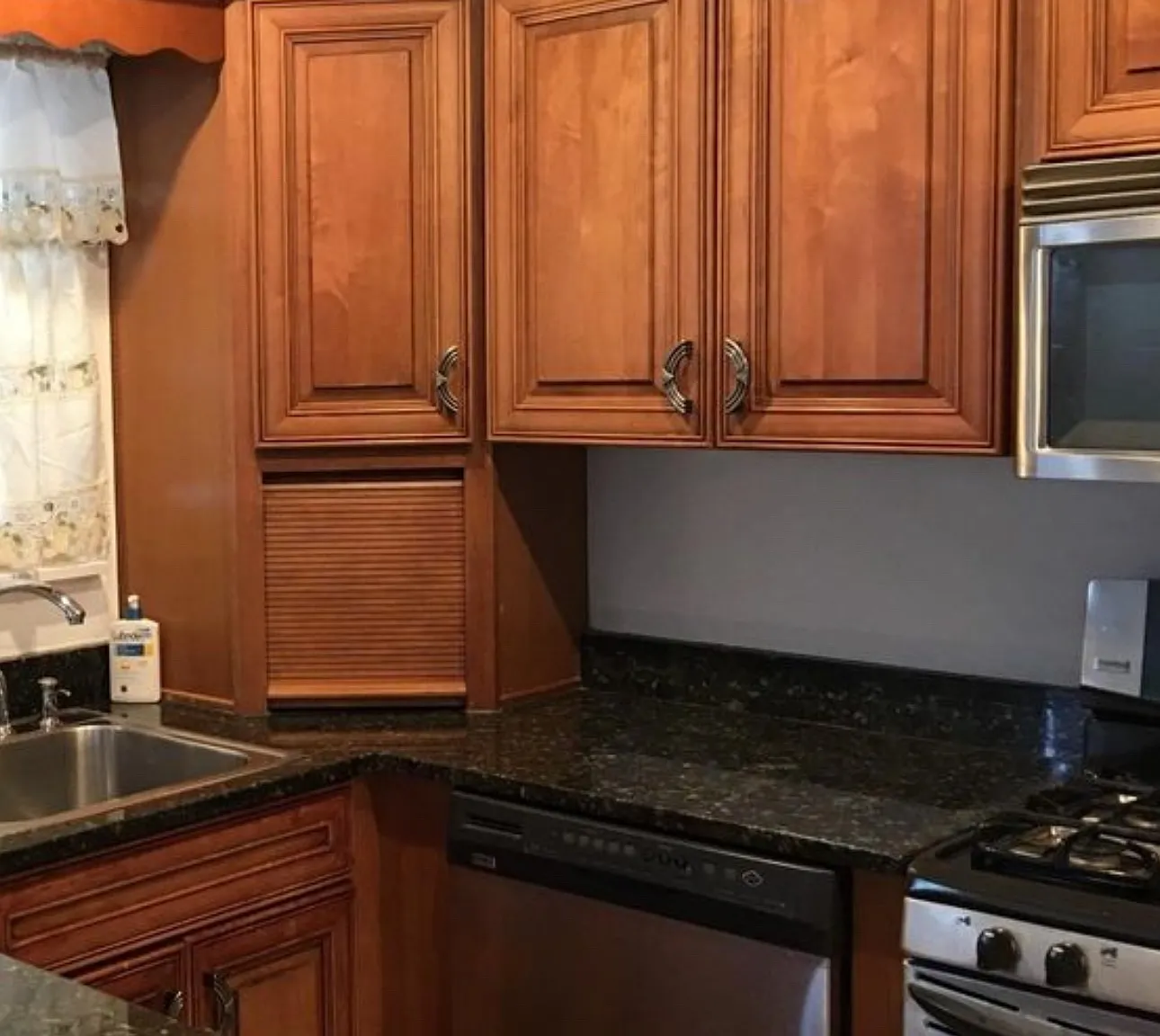 1128 Lydig Ave — Photo 4