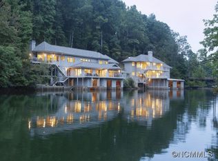 532 S Lake Summit Rd #532, Zirconia, NC 28790
