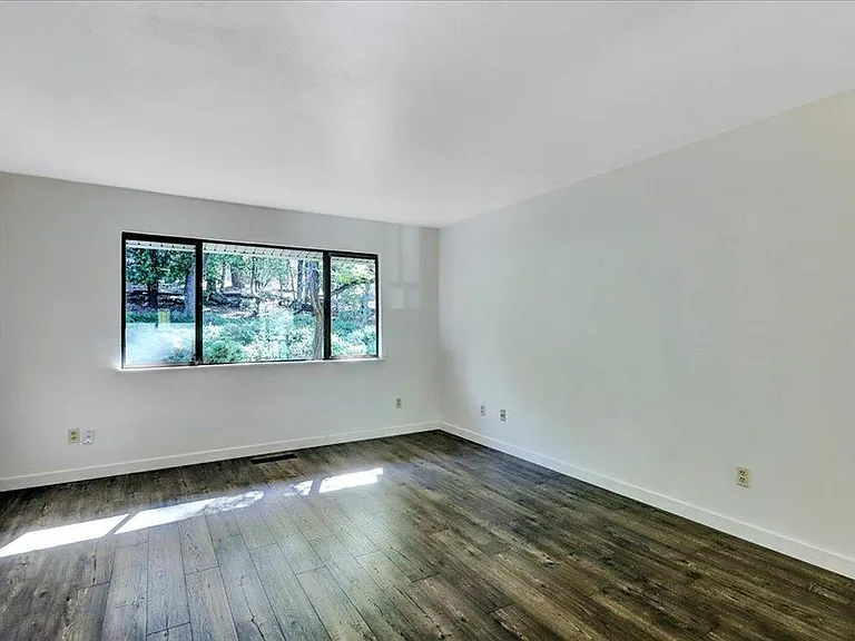 14319 Knobcone Dr — Photo 22