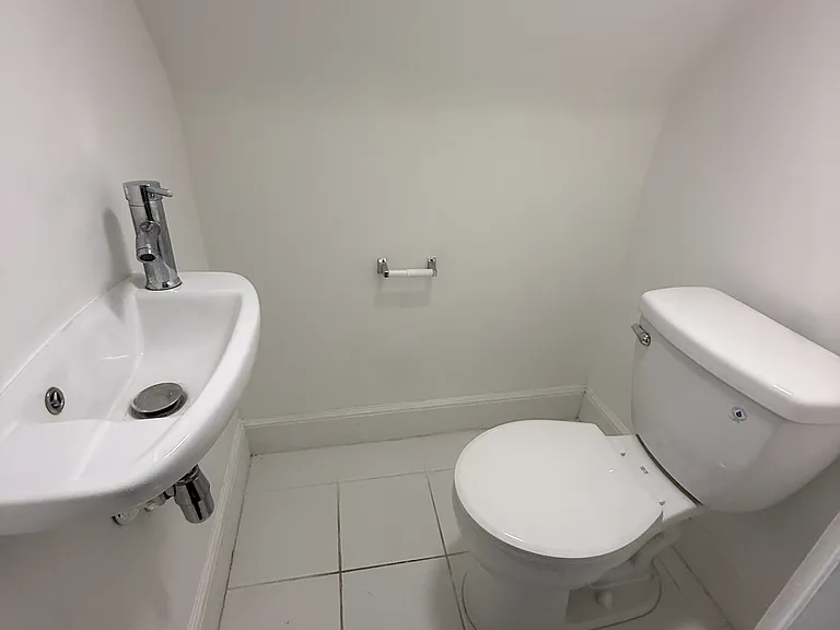 6 Lackawanna Pl #2F — Photo 8