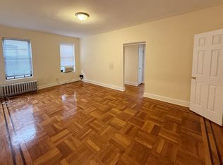 28-41 34th St #46, Astoria, NY 11103