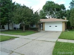 11353 Meadowbrook Dr, Warren, MI 48093