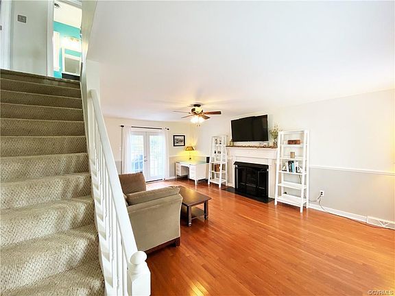 3rd image of 7399 River Holly Dr