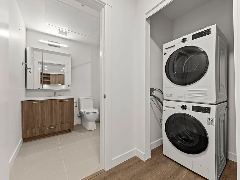 82 1st St #213 — Photo 7