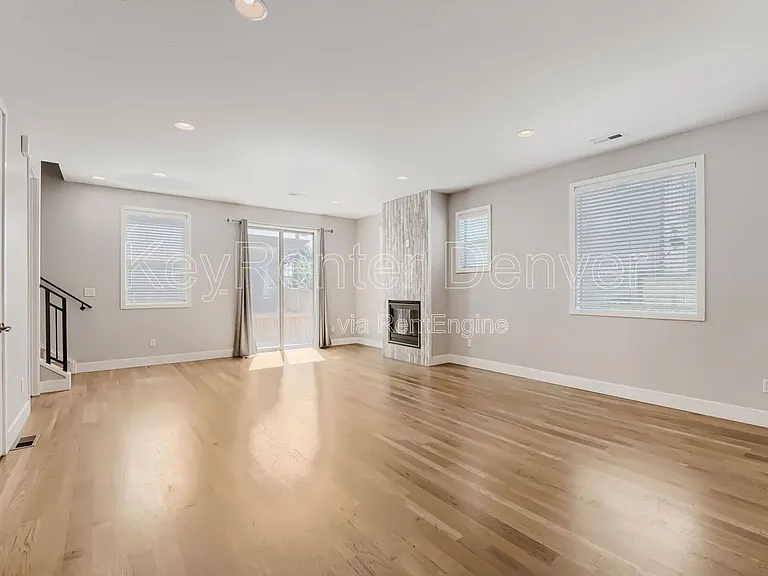 758 S Leyden St — Photo 7