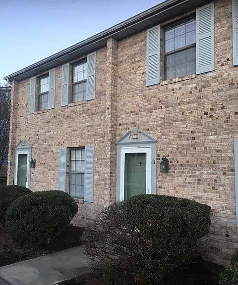 53 Eastgate Cir #C — Photo 1