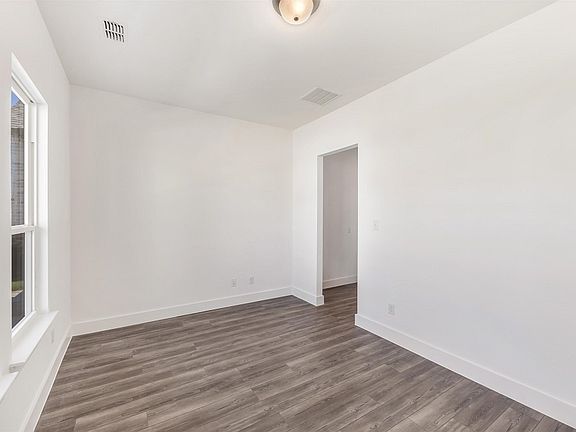 Flex Room