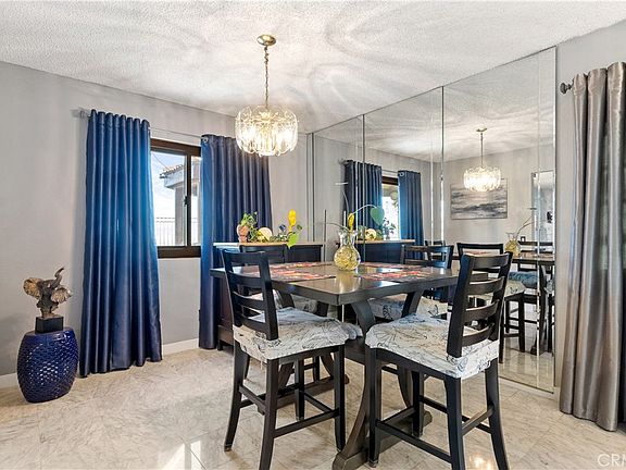 5th image of 2622 Starcrest Dr