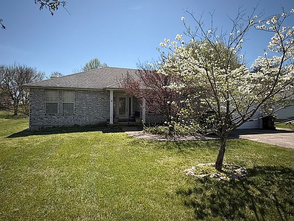 2nd image of 1334 Cherokee Court