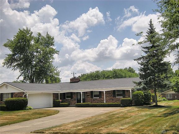 2nd image of 506 Blue Jay Dr
