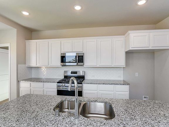 3rd image of 10615 Dolce Ln