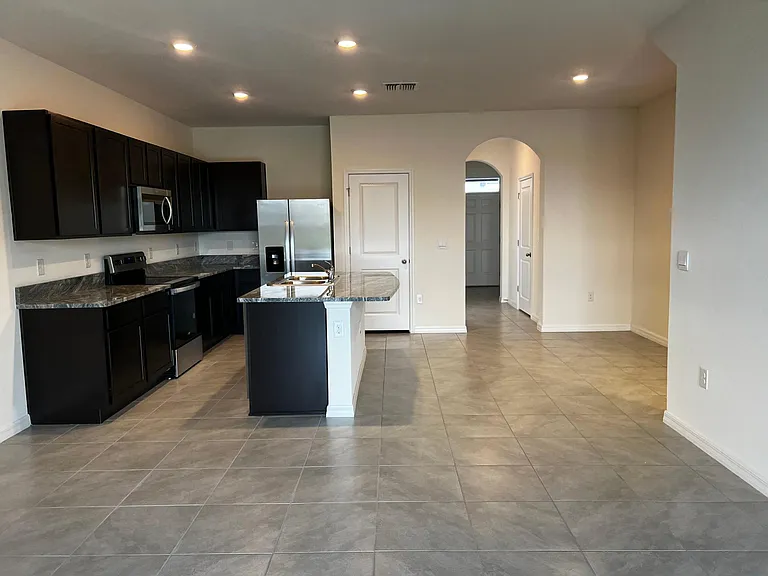 32794 Pez Landing Ln — Photo 4