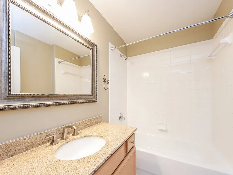 13918 Valleybrooke Ln — Photo 13