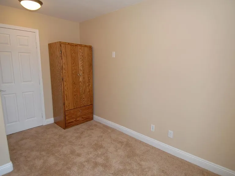 Taft Manor — Photo 108