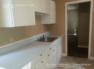 205 N Chicago Ave, Sioux Falls, SD 57103