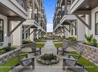 156 N Poplar St, Florence, AL 35630