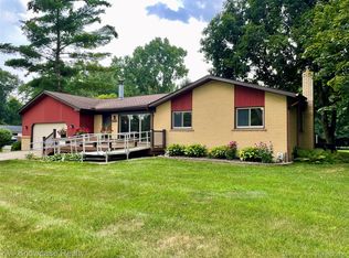 6391 Snow Apple Dr, Clarkston, MI 48346