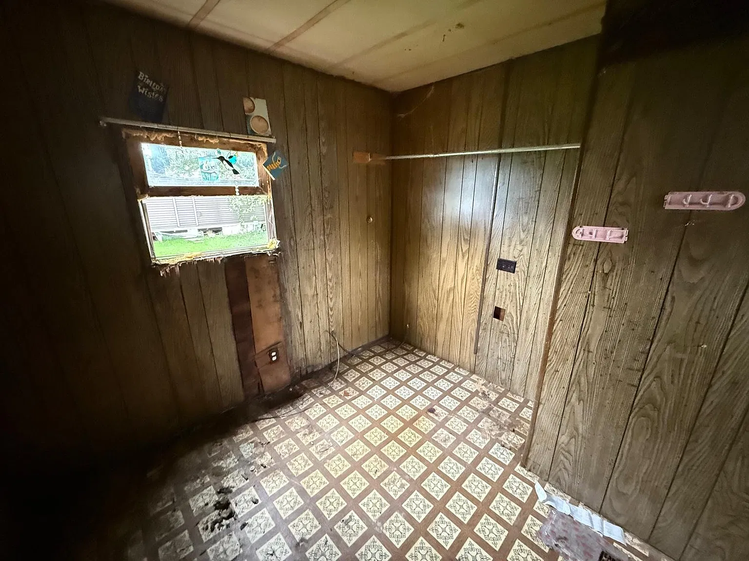 Mobile Home for Sale - $500 or Best Offer — Photo 4