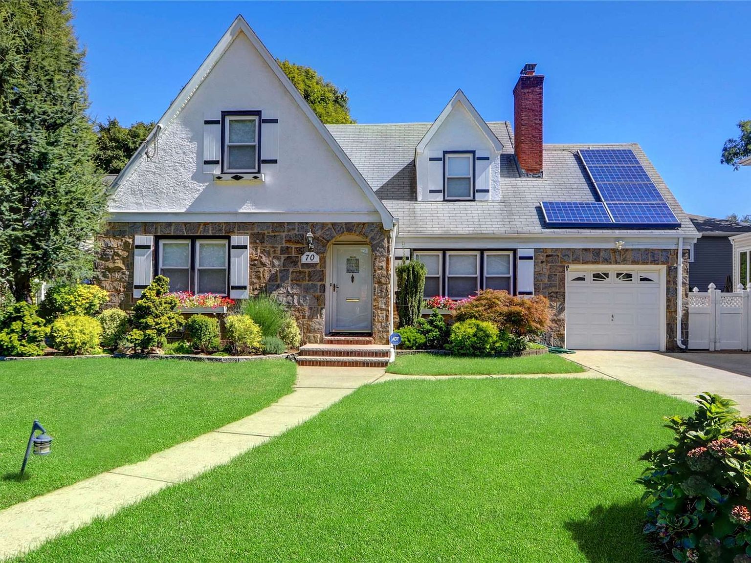 70 Hempstead Avenue, Malverne, NY 11565 Zillow