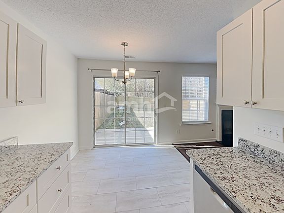 4th image of 3510 Marshlane Way