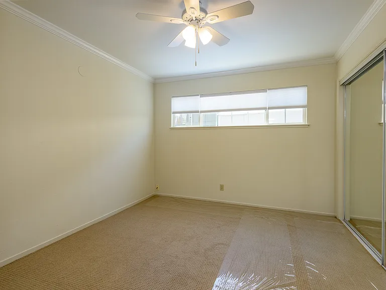 3335 Los Prados St #2 — Photo 14