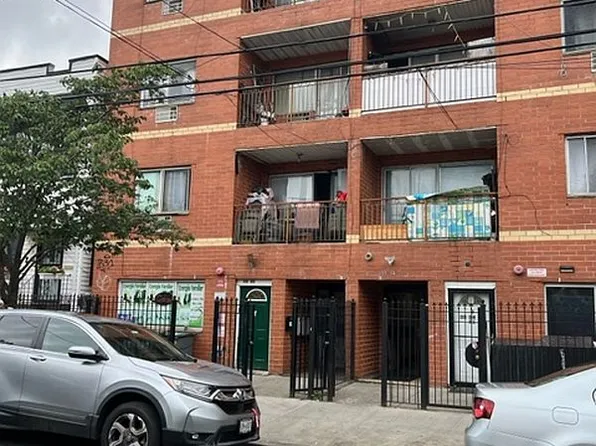 35-36 99th St #1, Corona, NY 11368