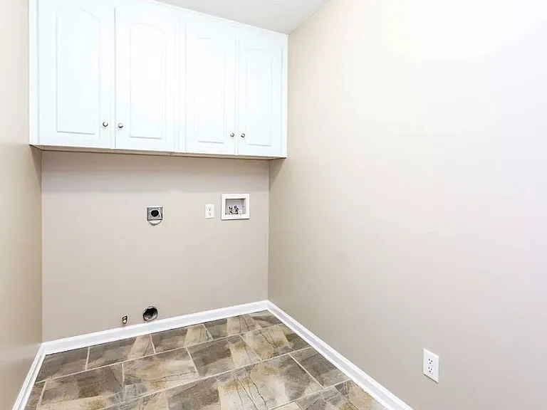 17 Hillside Cv — Photo 13
