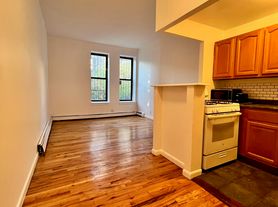 876 Jefferson Ave, Brooklyn, NY