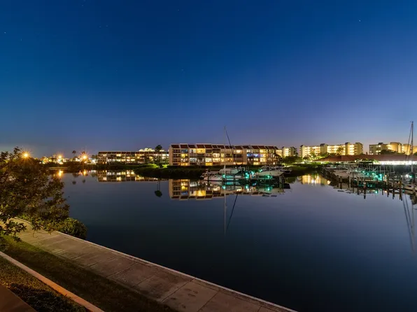 7600 Sun Island Dr S APT 205, South Pasadena, FL 33707