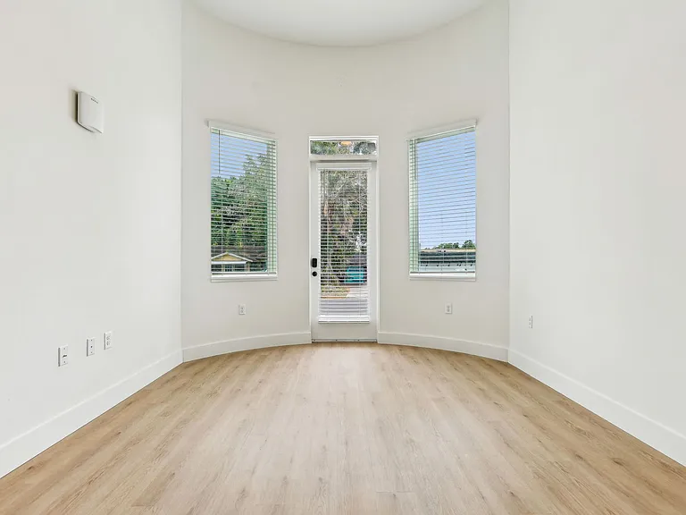 The Milk Stacks: Boutique Luxury Living in Downtown Orlando's Milk District — Photo 18