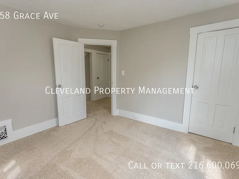 558 Grace Ave — Photo 30