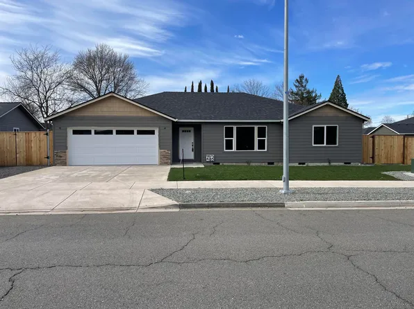 2963 Stonebrook Dr, Medford, OR 97504