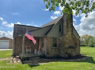 1314 Highland Ln, Crossville, TN 38555