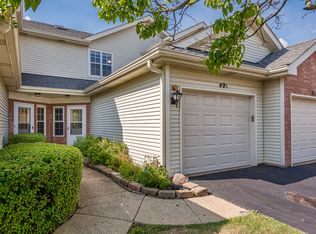 49 S Golfview Ct #49, Glendale Heights, IL 60139