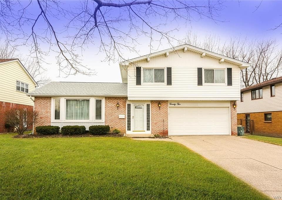 1st image of 22 Hampton Ct