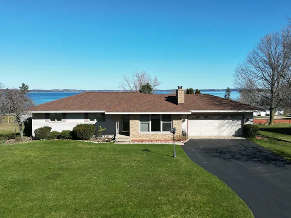 3435 Scenic Hills Dr, Williamsburg, MI 49690