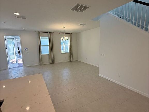 2nd image of 2508 Cedar Rose St