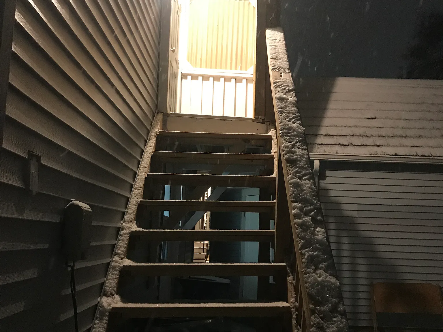 3 bed, 1100 sqft, $1,000 — Photo 1