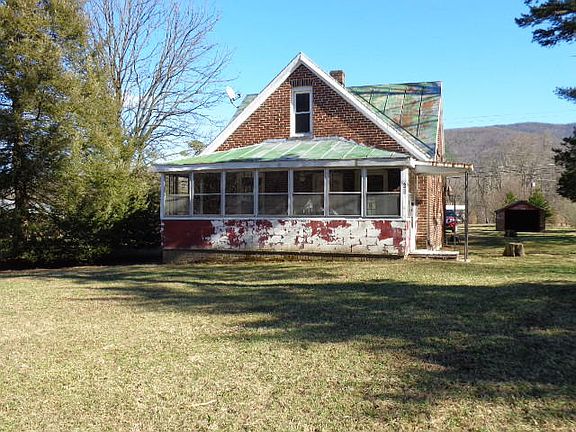 3rd image of 38 Indigo Ln