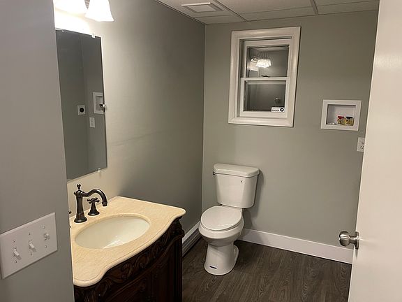 Downstairs bath including laundry hook-up