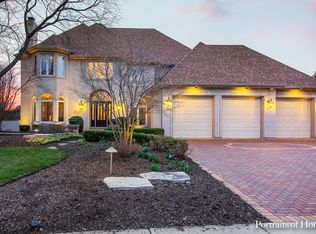 2731 Wendy Dr, Naperville, IL 60565