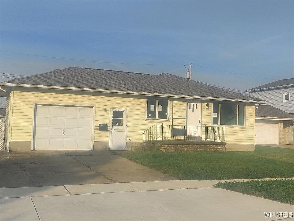 1st image of 128 Lemoine Ave