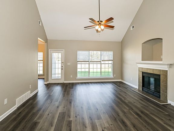 5th image of 4924 Wemberley Dr